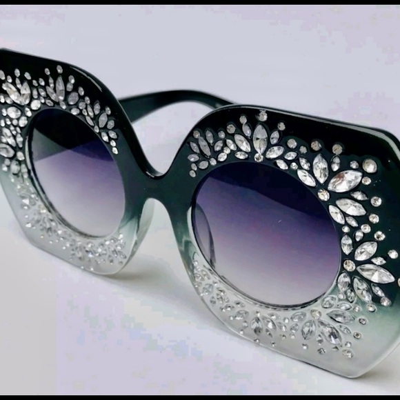 private Accessories - New Super Bling sunglasses